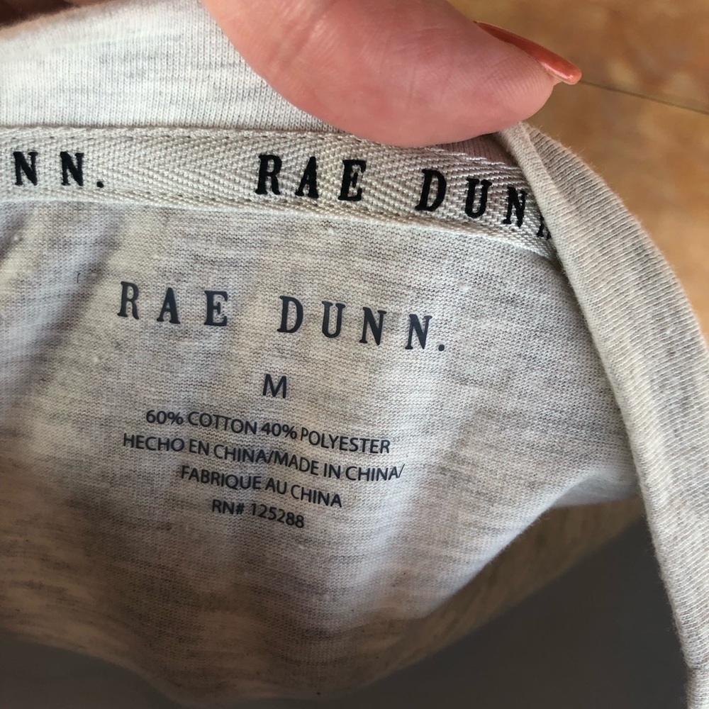 Rae Dunn "love you mom" short sleeve t-shirt sz M - Picture 6 of 7
